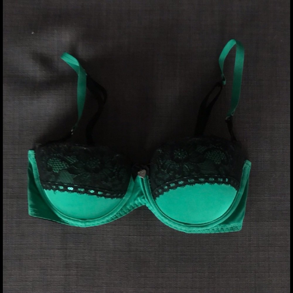 La Senza Beyond cleavage 32 C bra